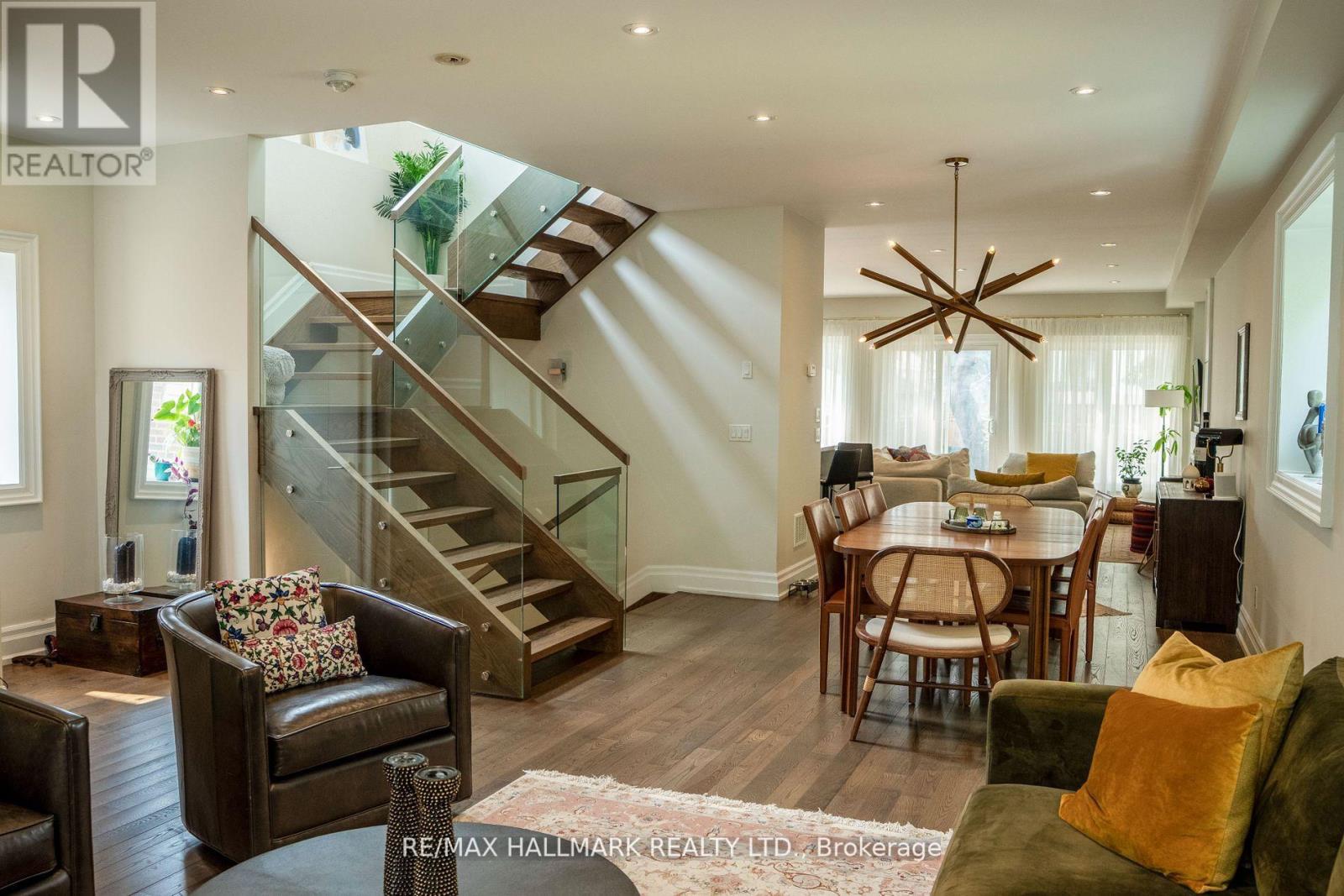 Property at 344 GLEBEMOUNT AVENUE image 5