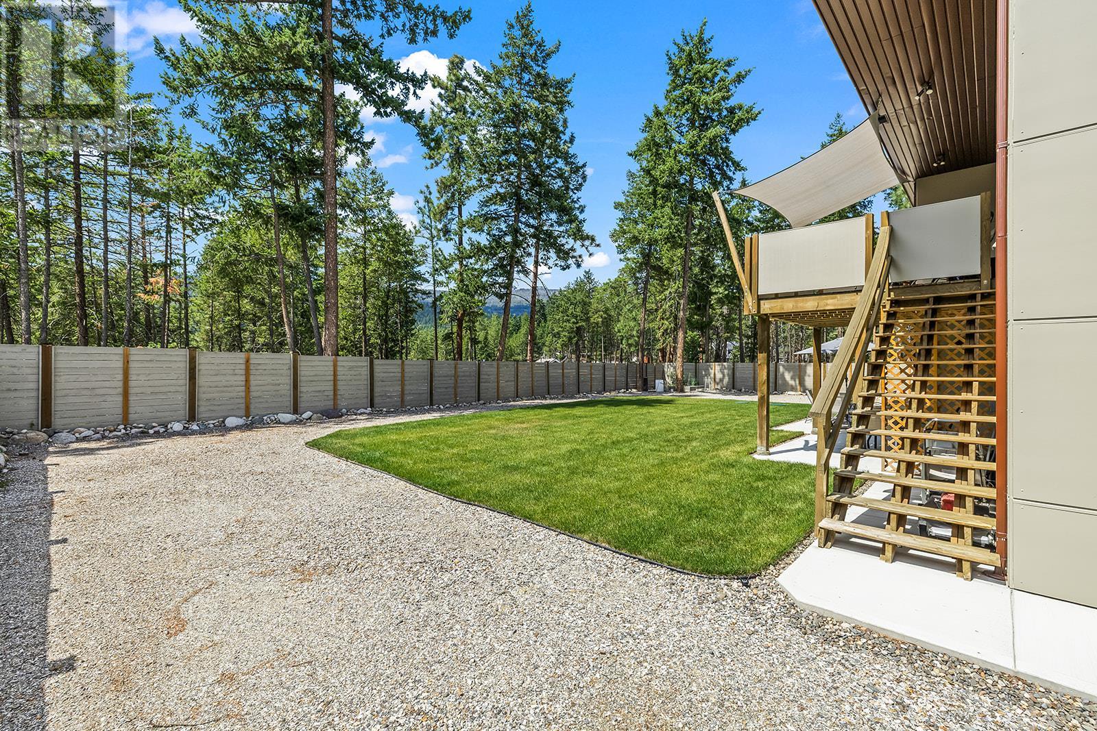 7141 Dunwaters Road, Kelowna, British Columbia  V1Z 3W5 - Photo 12 - 10357073