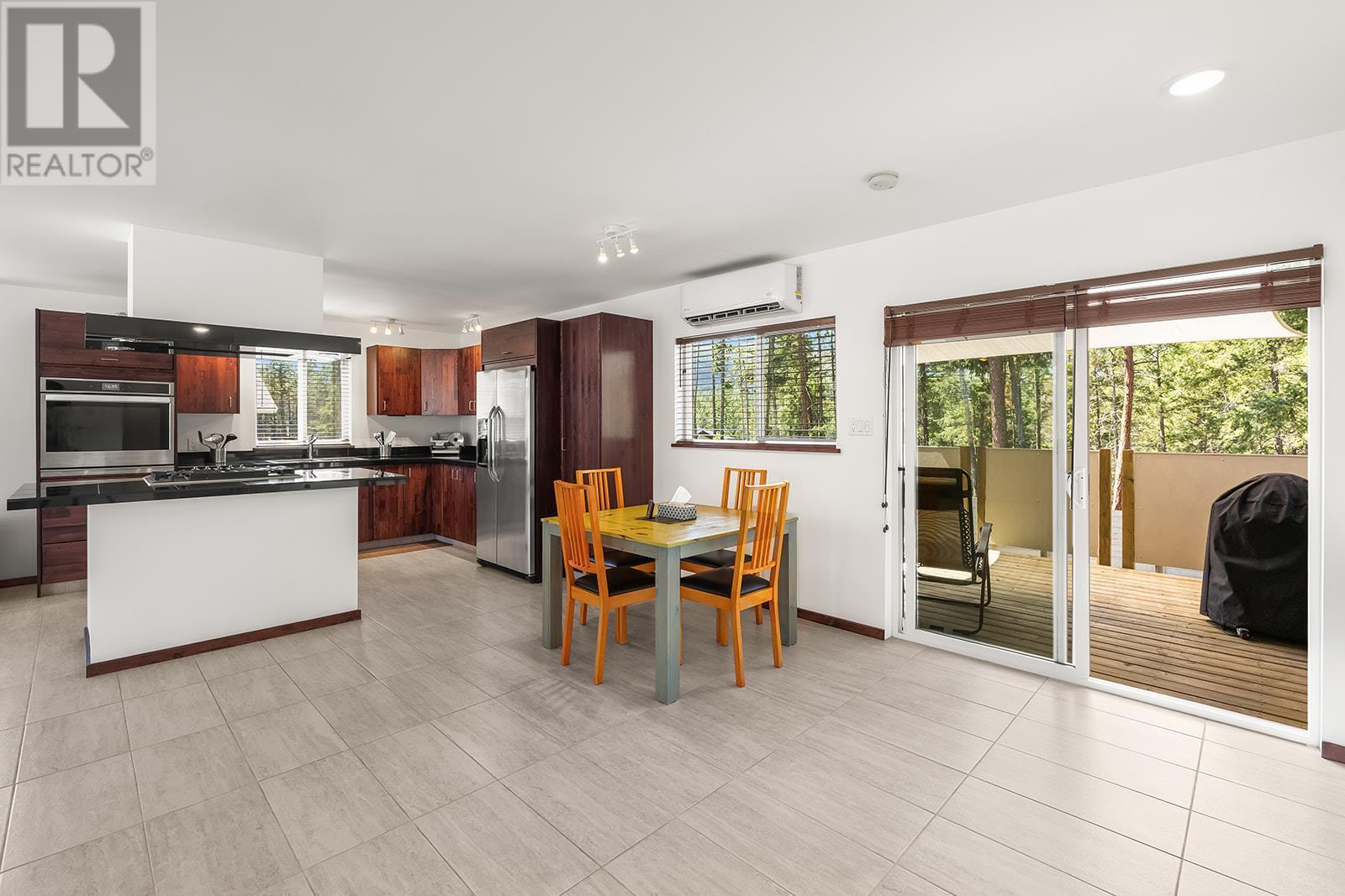7141 Dunwaters Road, Kelowna, British Columbia  V1Z 3W5 - Photo 31 - 10357073