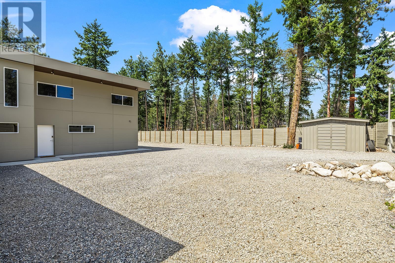 7141 Dunwaters Road, Kelowna, British Columbia  V1Z 3W5 - Photo 5 - 10357073