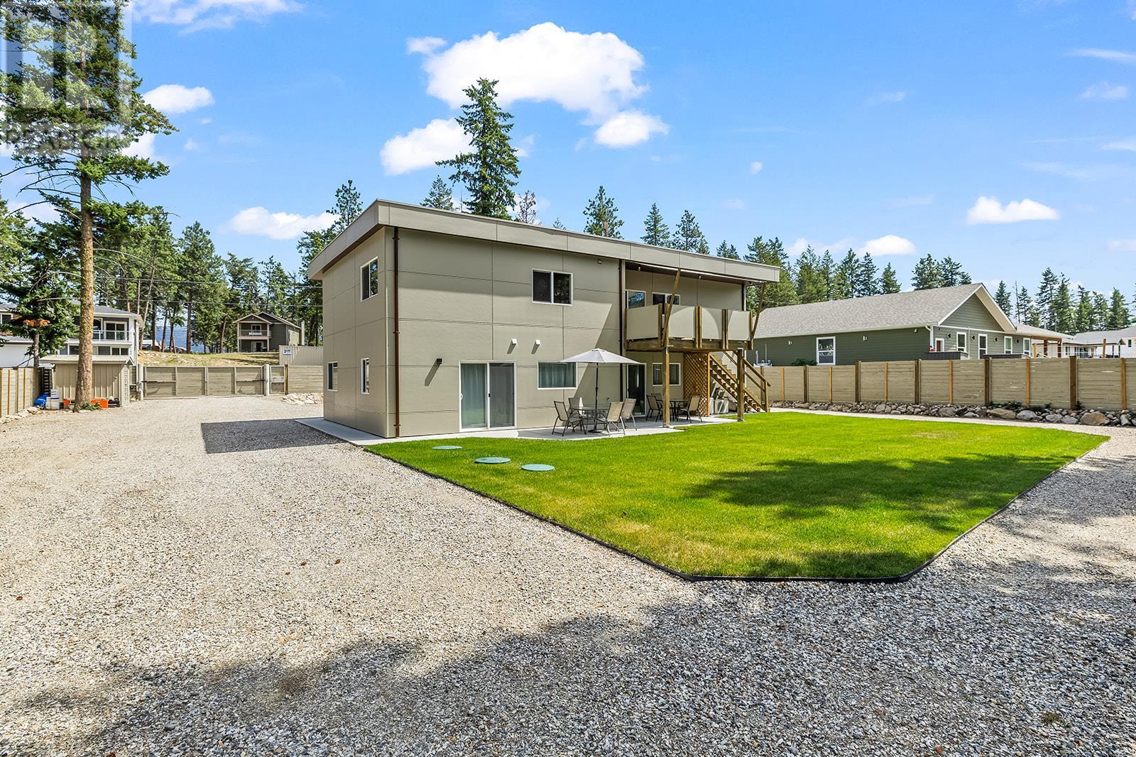 7141 Dunwaters Road, Kelowna, British Columbia  V1Z 3W5 - Photo 9 - 10357073