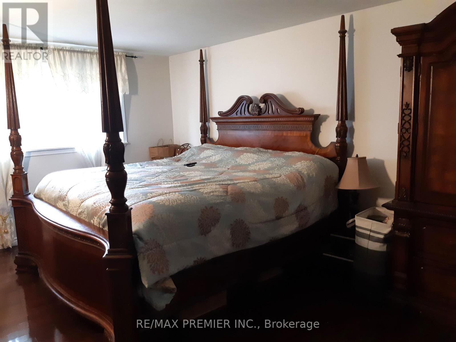 32 Dunblaine Crescent, Brampton (Southgate), Ontario  L6T 3H2 - Photo 23 - W12310937