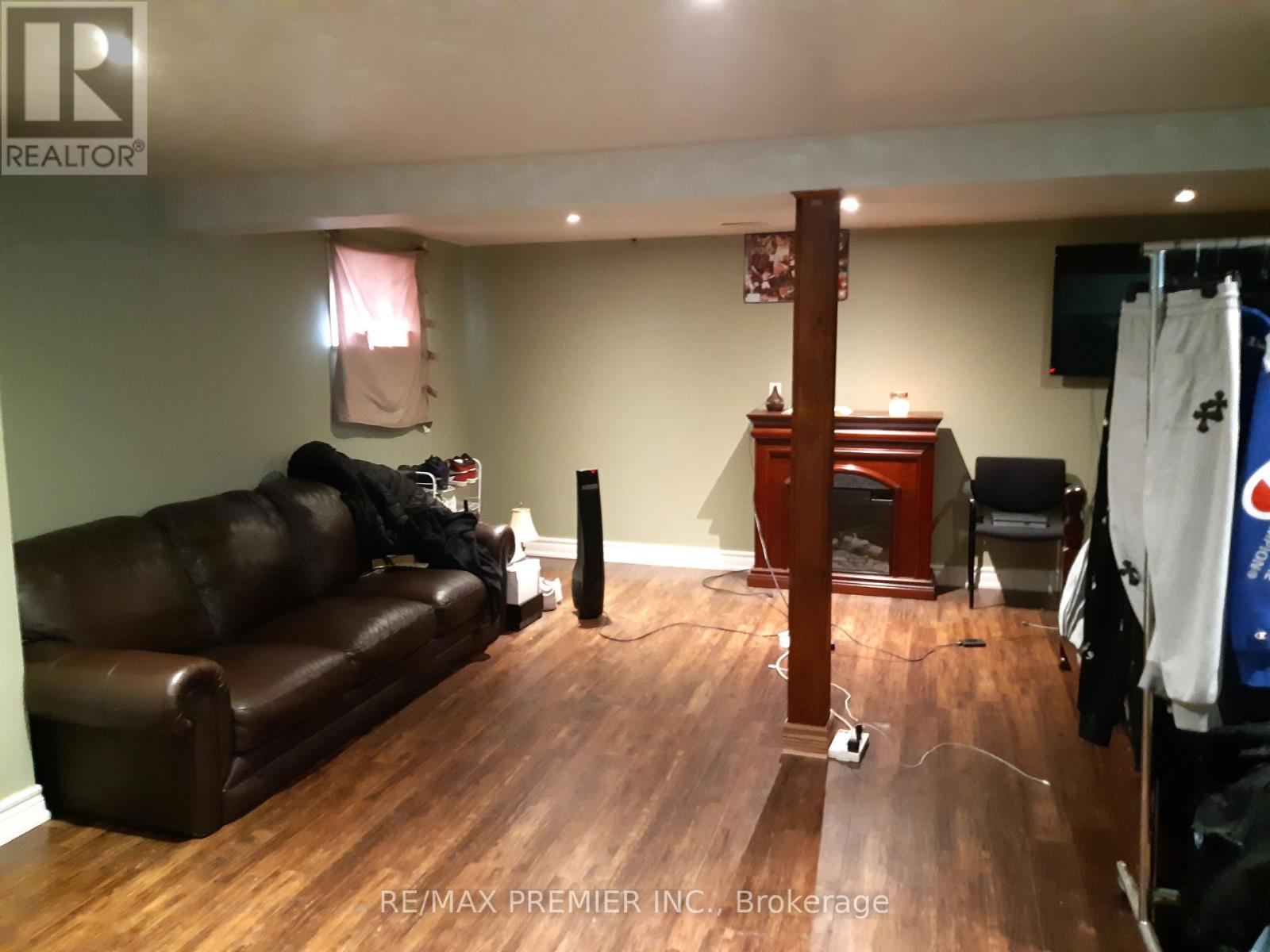 32 Dunblaine Crescent, Brampton (Southgate), Ontario  L6T 3H2 - Photo 31 - W12310937