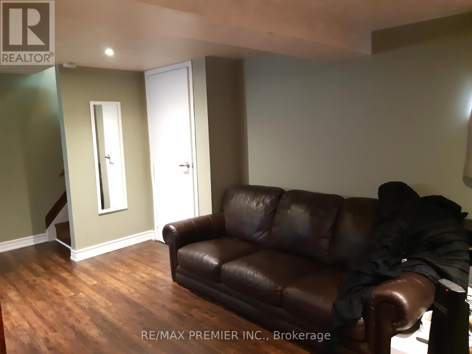 32 Dunblaine Crescent, Brampton (Southgate), Ontario  L6T 3H2 - Photo 32 - W12310937