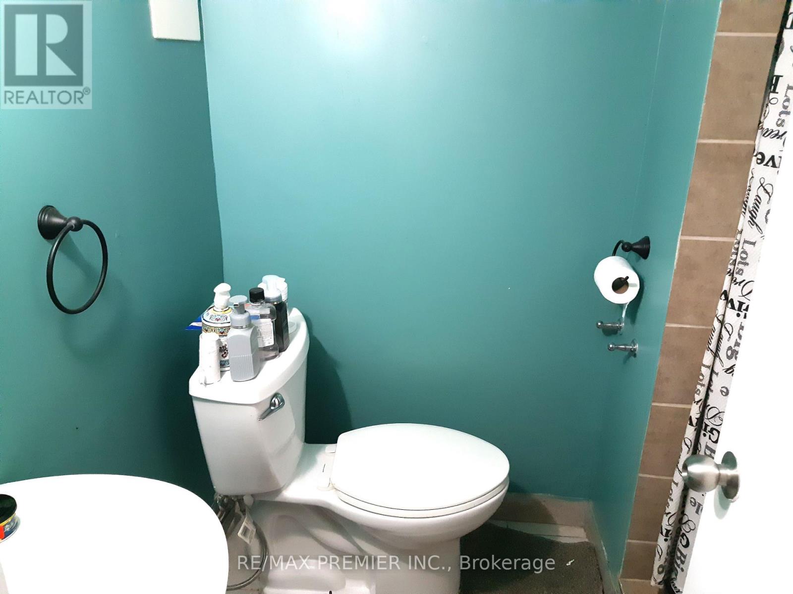 32 Dunblaine Crescent, Brampton (Southgate), Ontario  L6T 3H2 - Photo 34 - W12310937