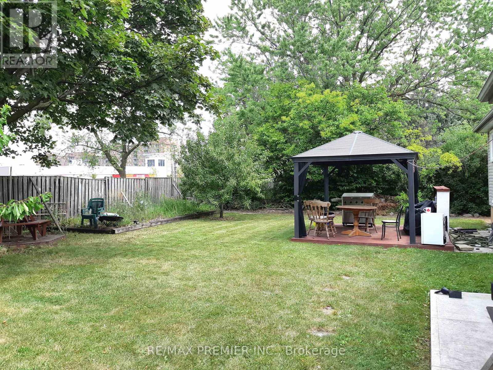 32 Dunblaine Crescent, Brampton (Southgate), Ontario  L6T 3H2 - Photo 40 - W12310937