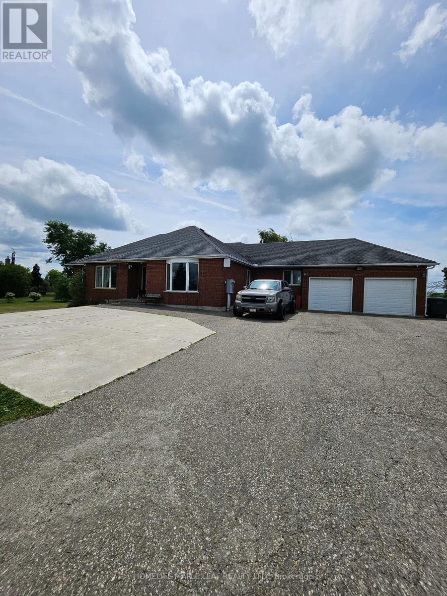 13608 Torbram Road W, Caledon, Ontario  L7C 2S9 - Photo 2 - W12310973