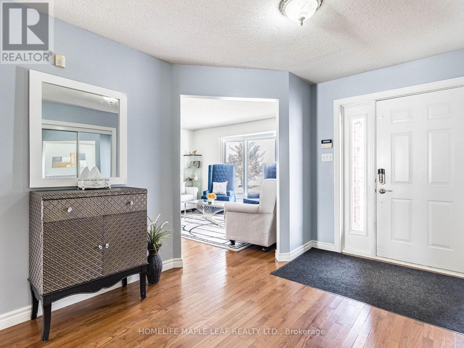 13608 Torbram Road W, Caledon, Ontario  L7C 2S9 - Photo 6 - W12310973