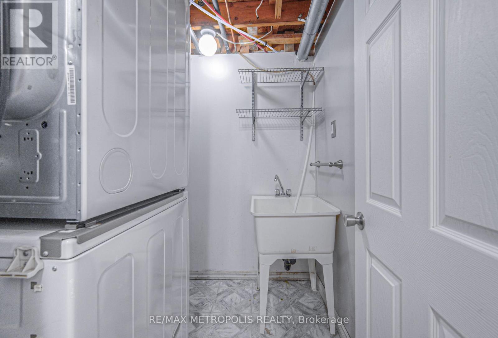 735 Elgin Street N, Cambridge, Ontario  N1R 7W7 - Photo 24 - X12310968