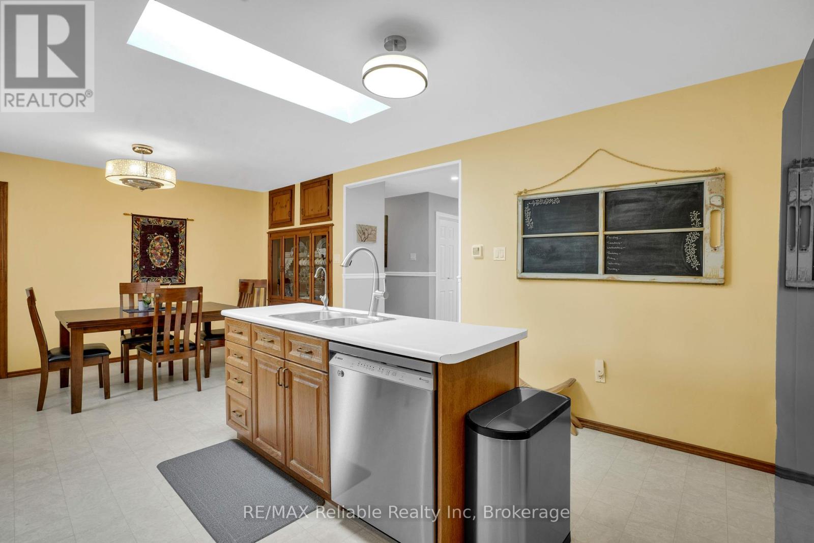 164 Sills Street, Huron East, Ontario  N0K 1W0 - Photo 14 - X12311065