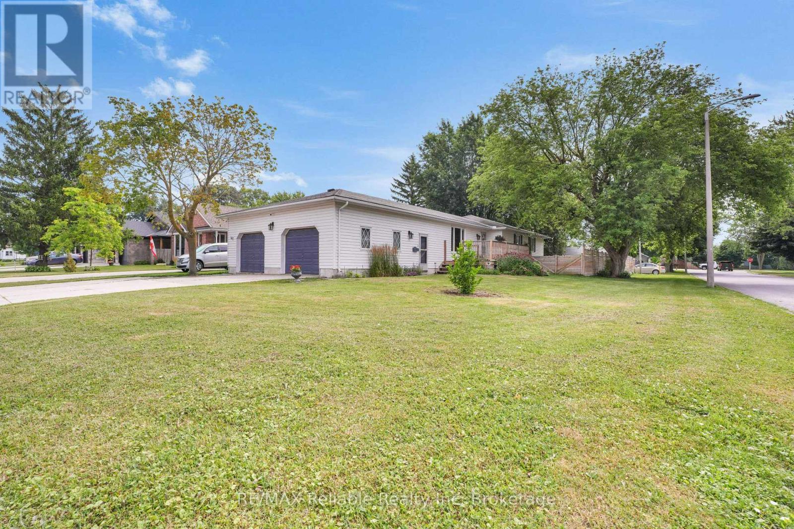 164 Sills Street, Huron East, Ontario  N0K 1W0 - Photo 3 - X12311065