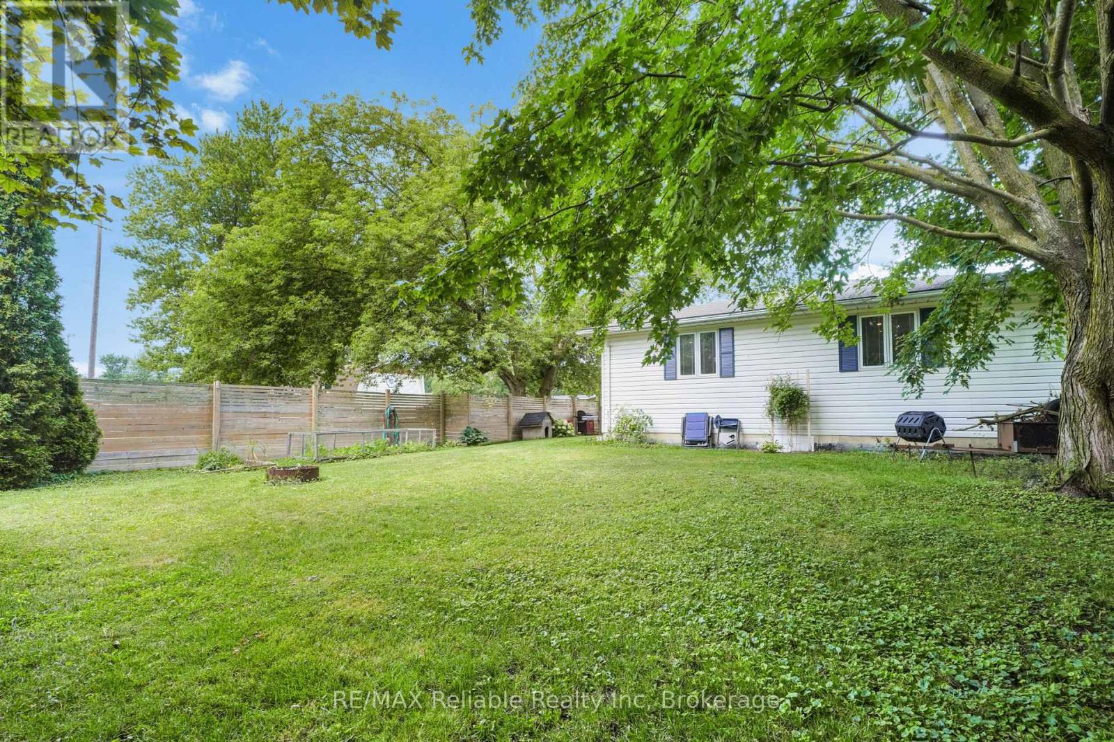 164 Sills Street, Huron East, Ontario  N0K 1W0 - Photo 33 - X12311065