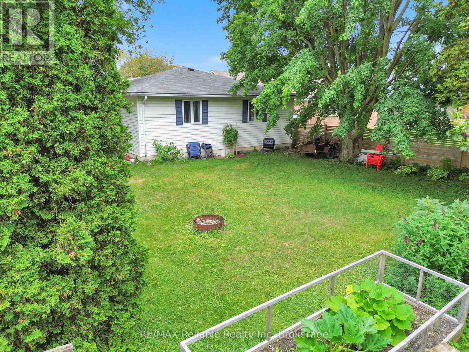 164 Sills Street, Huron East, Ontario  N0K 1W0 - Photo 35 - X12311065