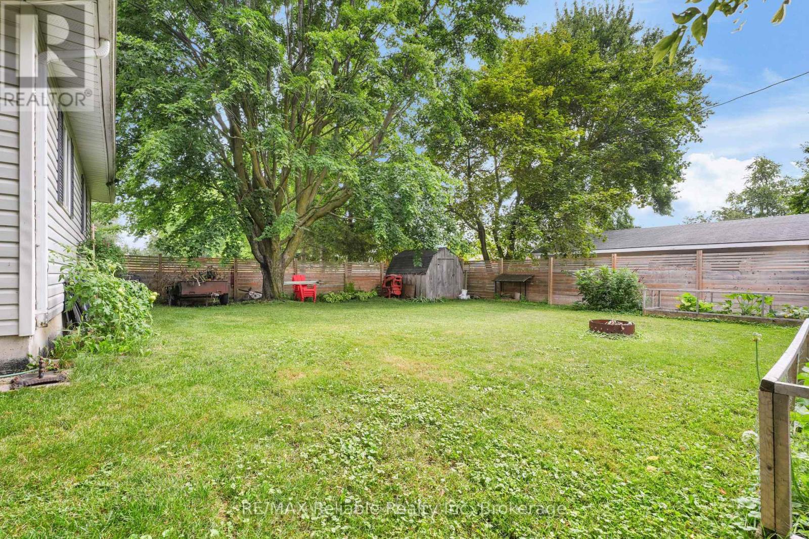 164 Sills Street, Huron East, Ontario  N0K 1W0 - Photo 37 - X12311065