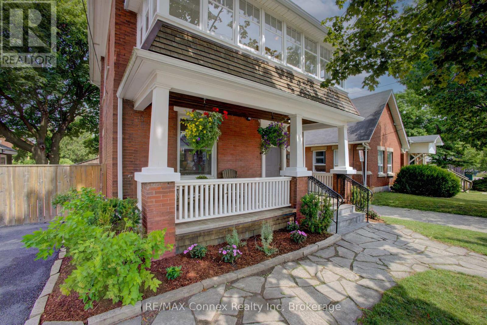 Property at 120 HARRIS STREET image 5