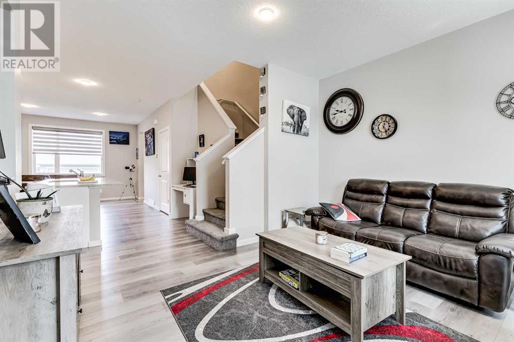 Property at 159 Highview Gate SE image 3