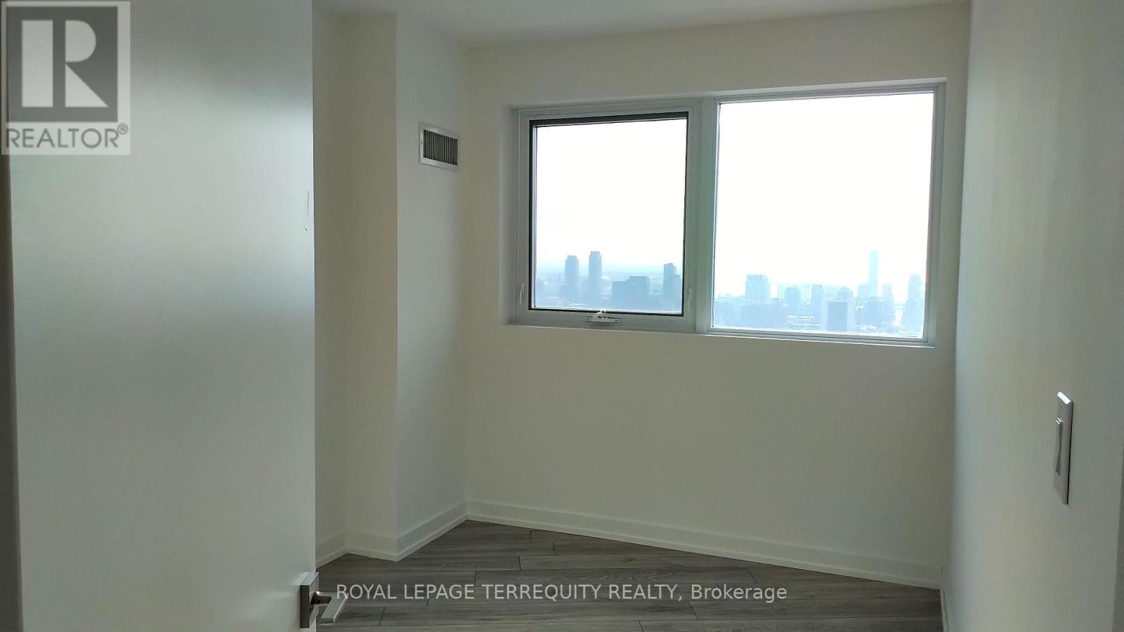 2908 - 159 Wellesley Street E, Toronto, Ontario  M4Y 0H5 - Photo 10 - C12310780