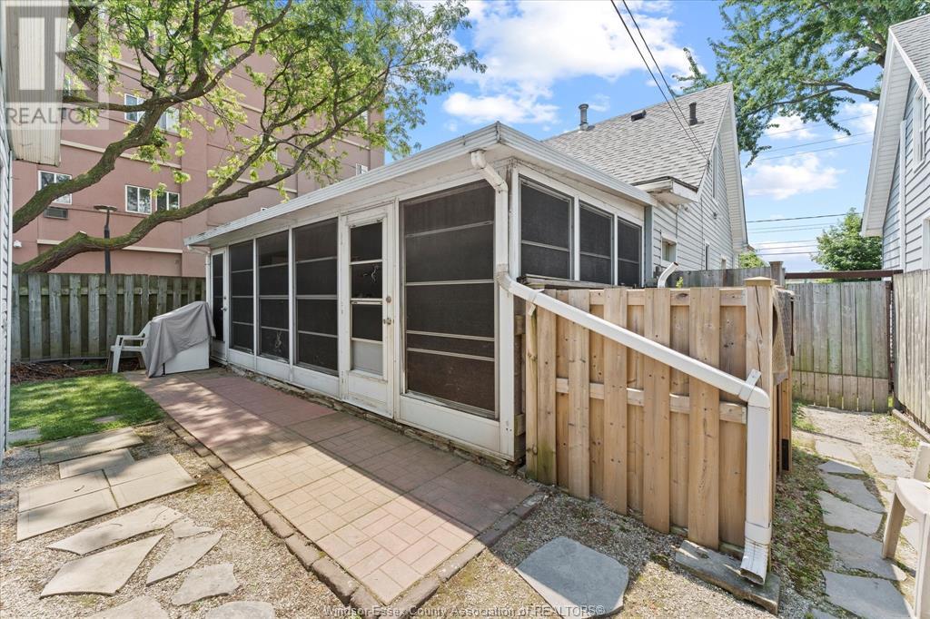 Property at 956 ST. LUKE ROAD image 5