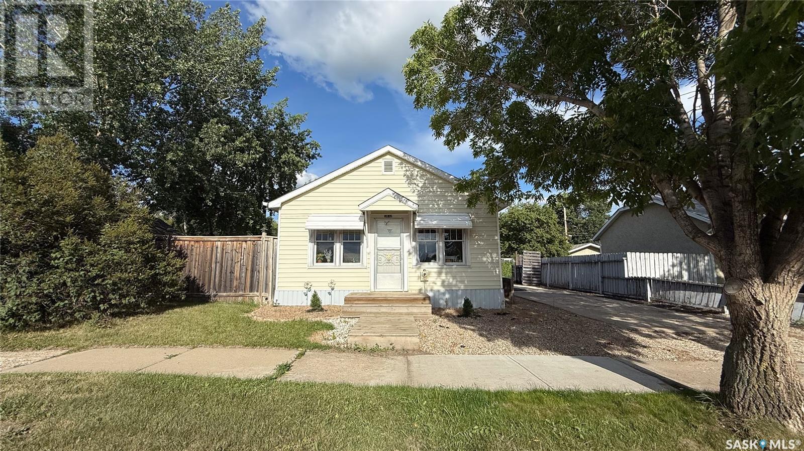 1832 101st STREET, north battleford, Saskatchewan