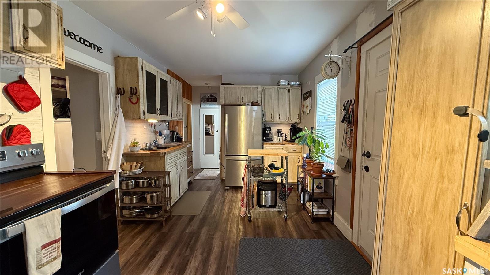 1832 101st Street, North Battleford, Saskatchewan  S9A 1B1 - Photo 4 - SK013968
