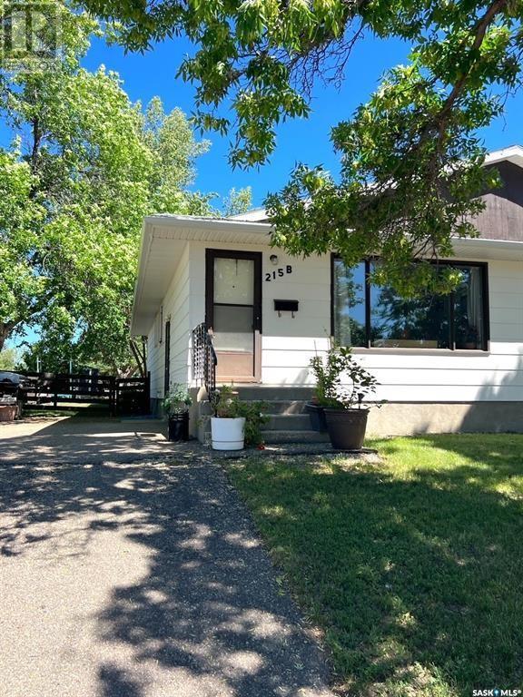 215 Pelletier Drive, Swift Current, Saskatchewan  S9H 4K3 - Photo 17 - SK013956