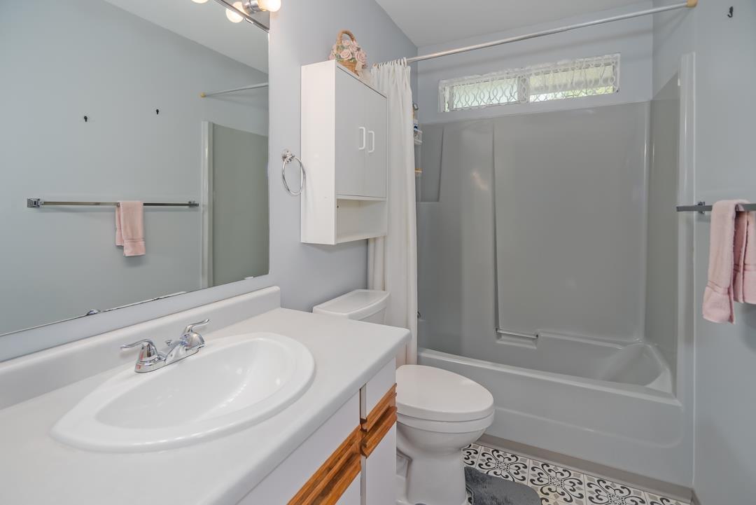 9131 212a Place, Langley, British Columbia  V1M 1K1 - Photo 19 - R3031213
