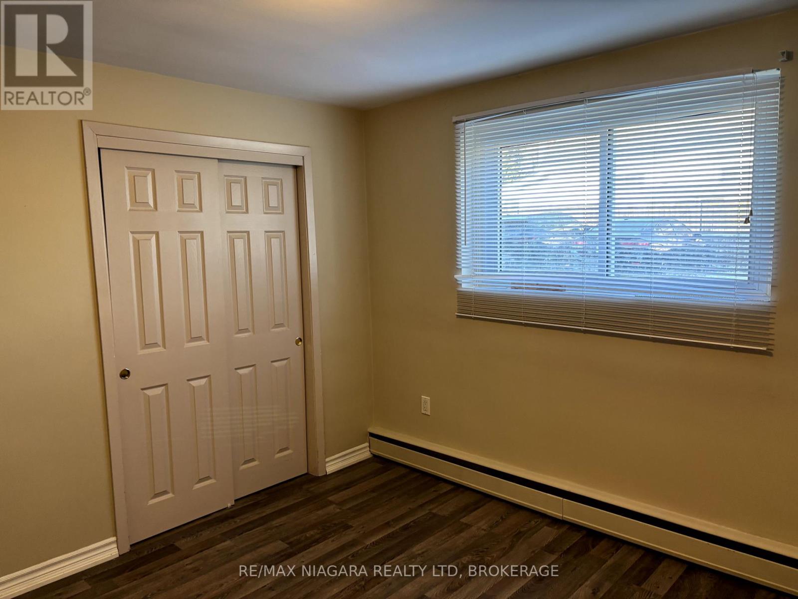 17 Simcoe Street, St. Catharines, Ontario  L2N 5C6 - Photo 9 - X12311155