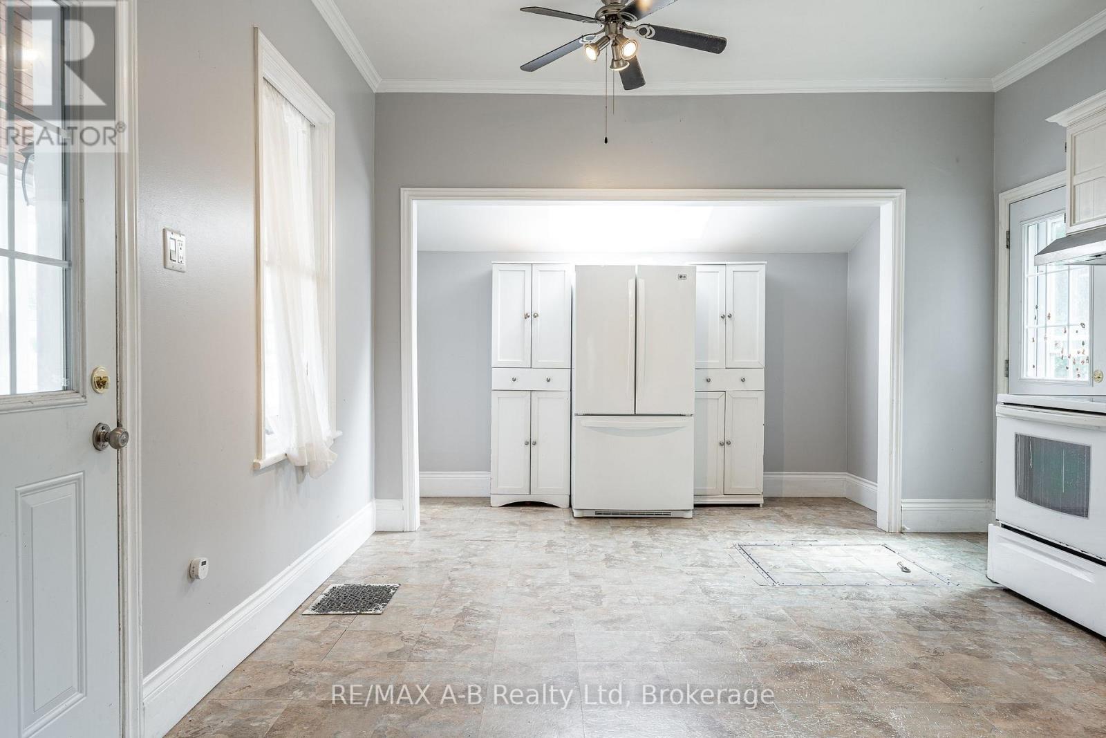 773 Rathbourne Avenue, Woodstock, Ontario  N4S 4L8 - Photo 11 - X12311198