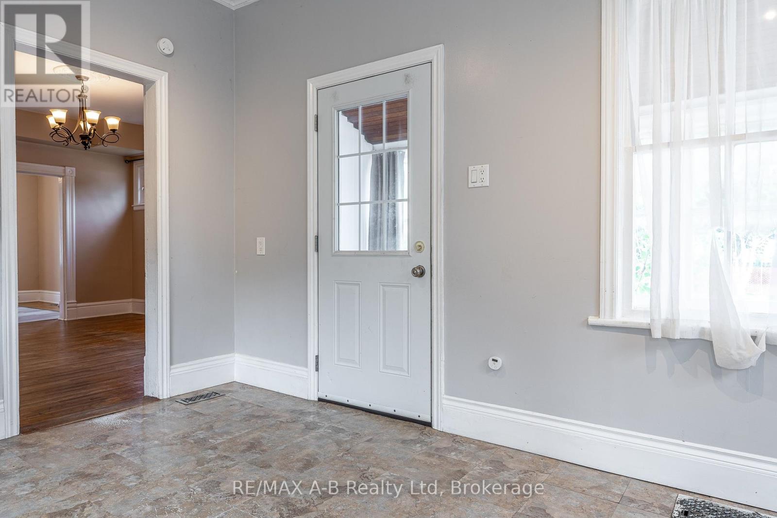 773 Rathbourne Avenue, Woodstock, Ontario  N4S 4L8 - Photo 15 - X12311198