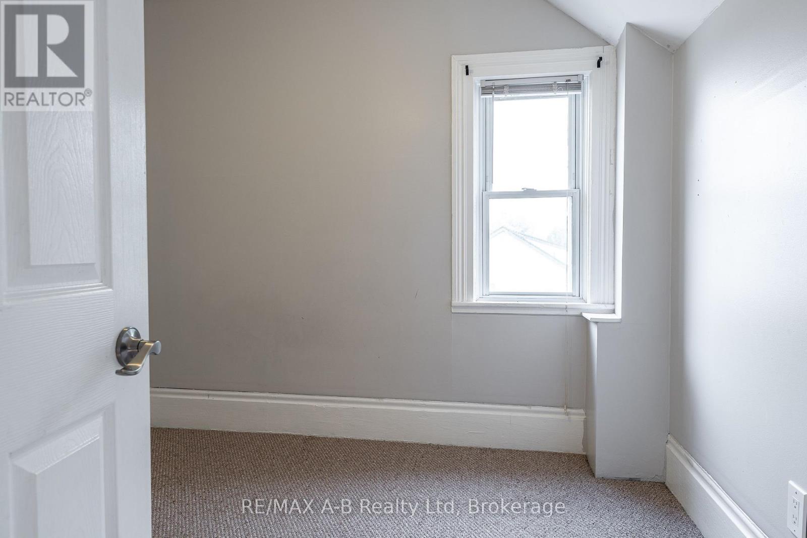 773 Rathbourne Avenue, Woodstock, Ontario  N4S 4L8 - Photo 17 - X12311198