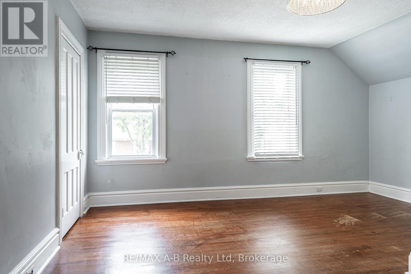 773 Rathbourne Avenue, Woodstock, Ontario  N4S 4L8 - Photo 18 - X12311198