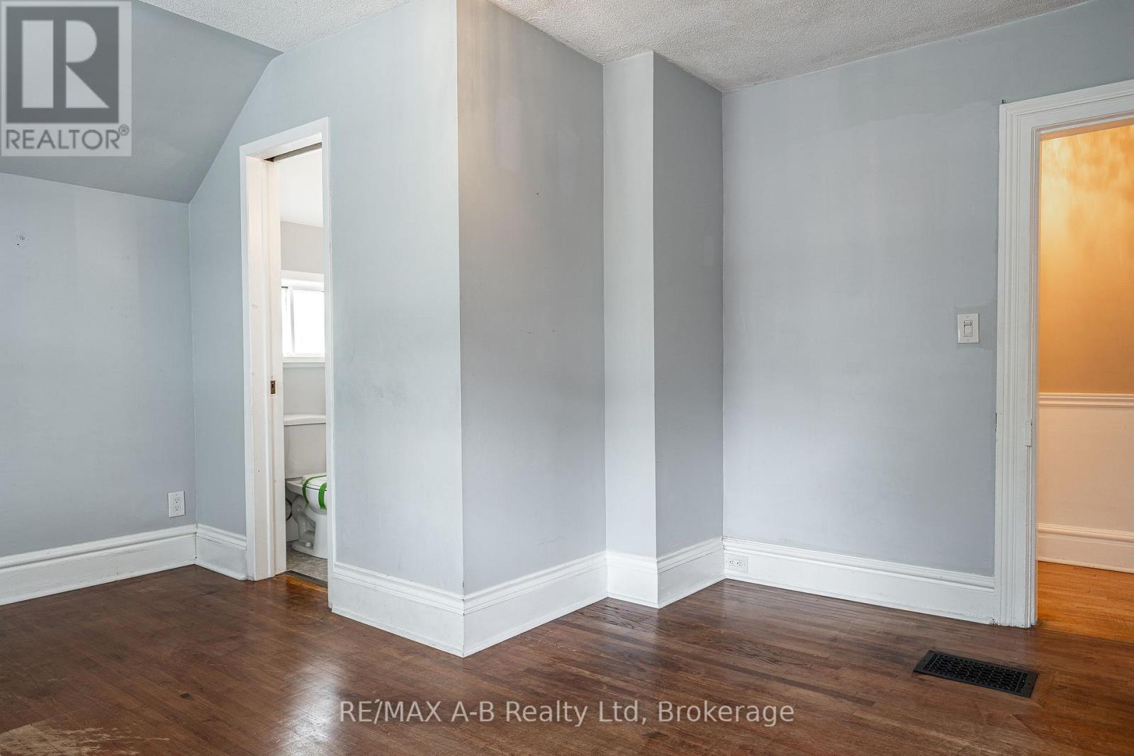 773 Rathbourne Avenue, Woodstock, Ontario  N4S 4L8 - Photo 19 - X12311198