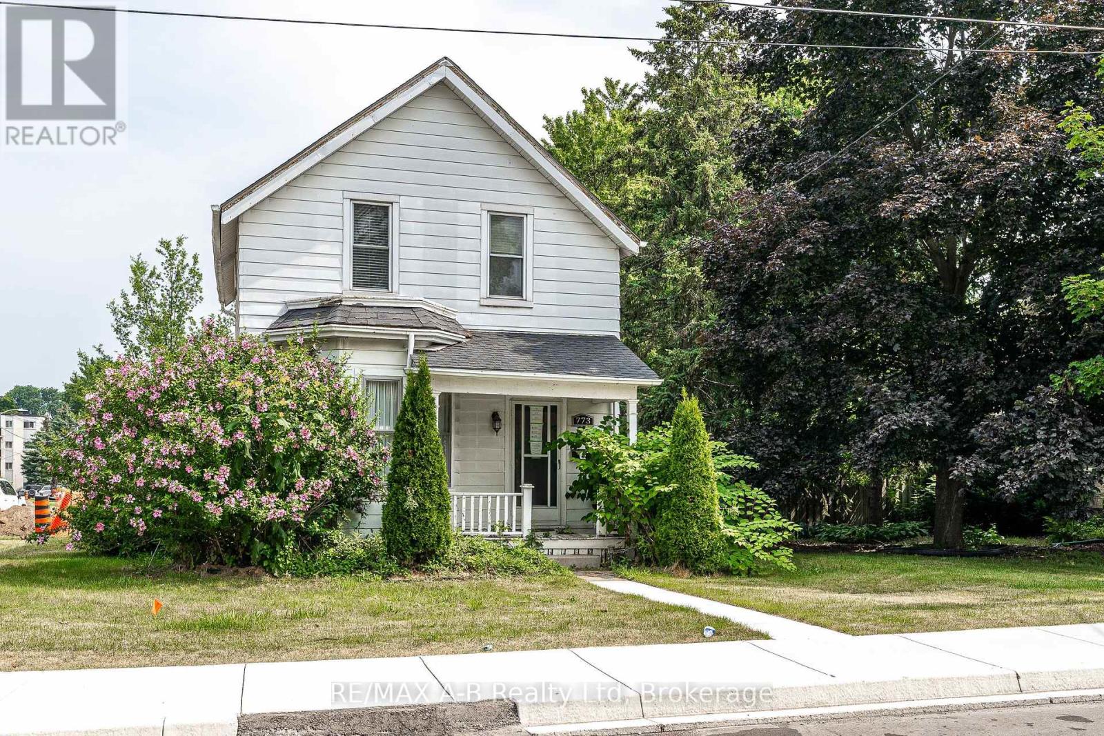 Property at 773 RATHBOURNE AVENUE image 2
