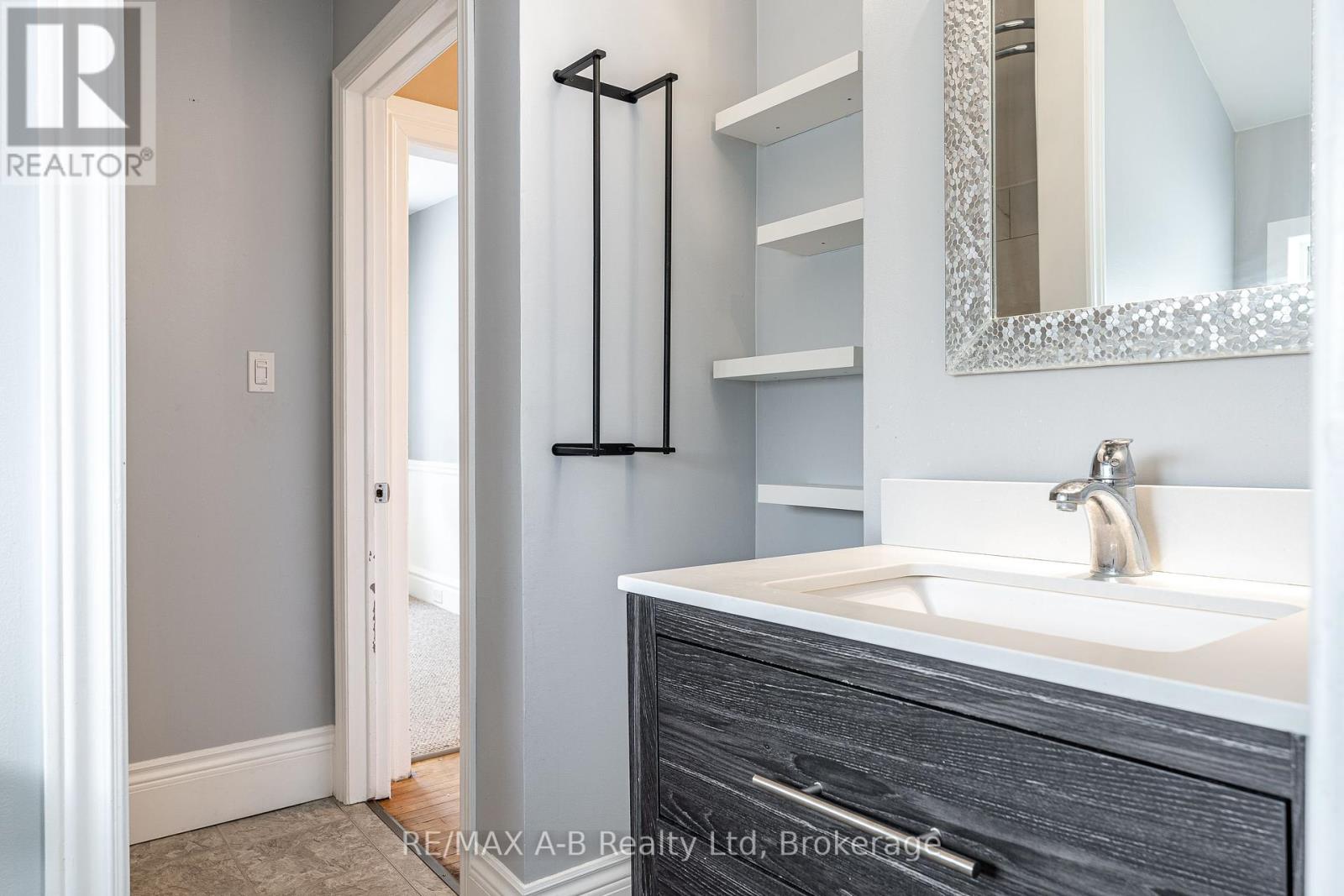 773 Rathbourne Avenue, Woodstock, Ontario  N4S 4L8 - Photo 21 - X12311198