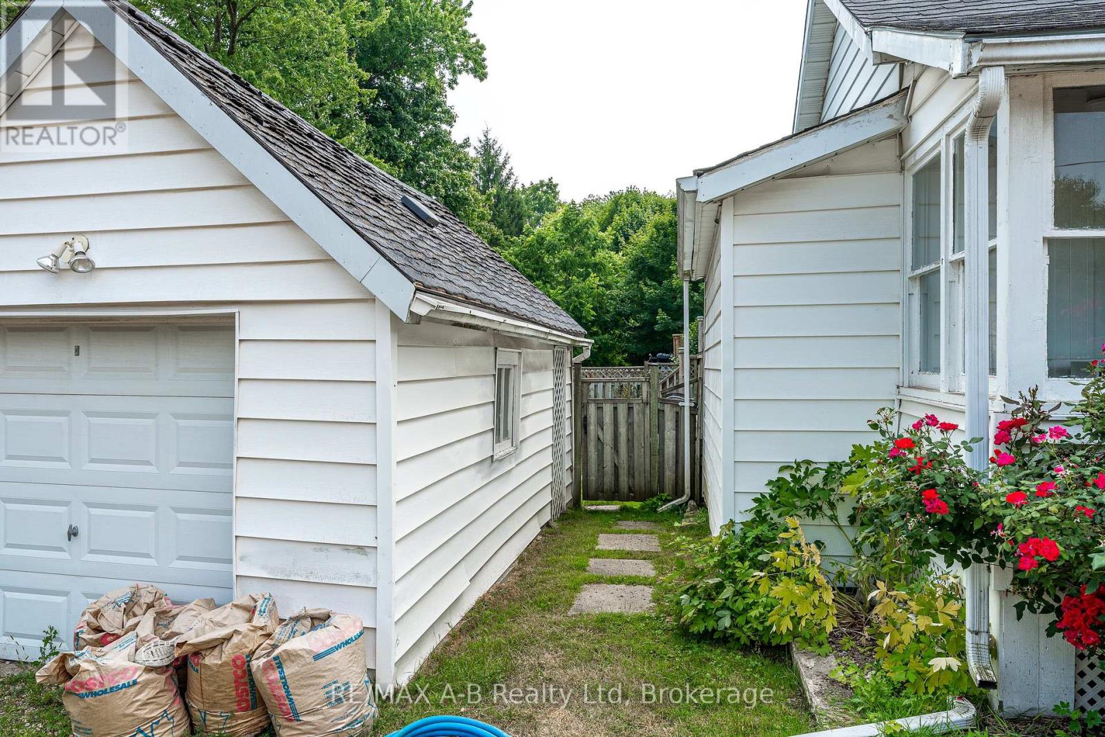 773 Rathbourne Avenue, Woodstock, Ontario  N4S 4L8 - Photo 30 - X12311198