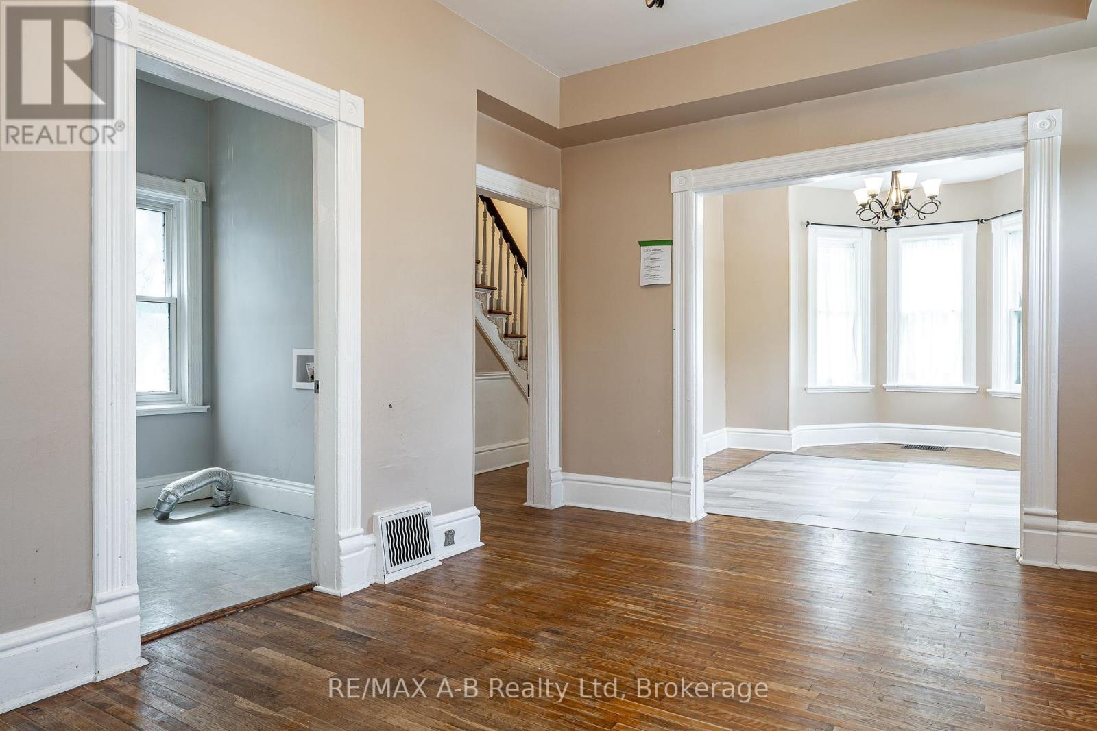 773 Rathbourne Avenue, Woodstock, Ontario  N4S 4L8 - Photo 8 - X12311198