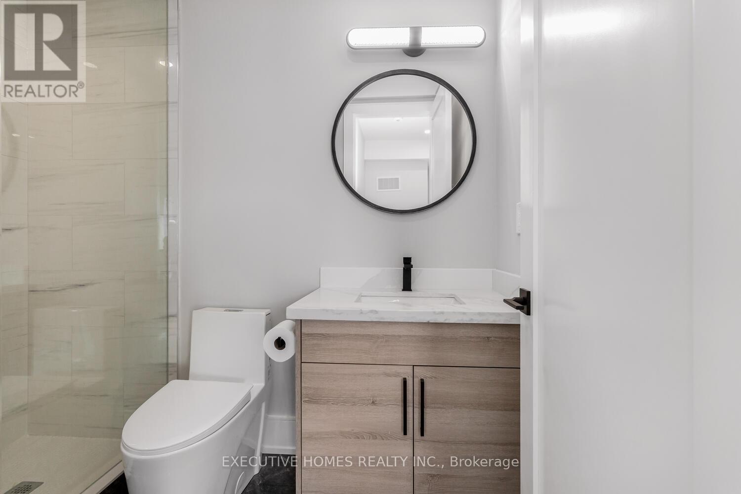 797 First Street, Mississauga, Ontario  L5E 1A3 - Photo 21 - W12311061