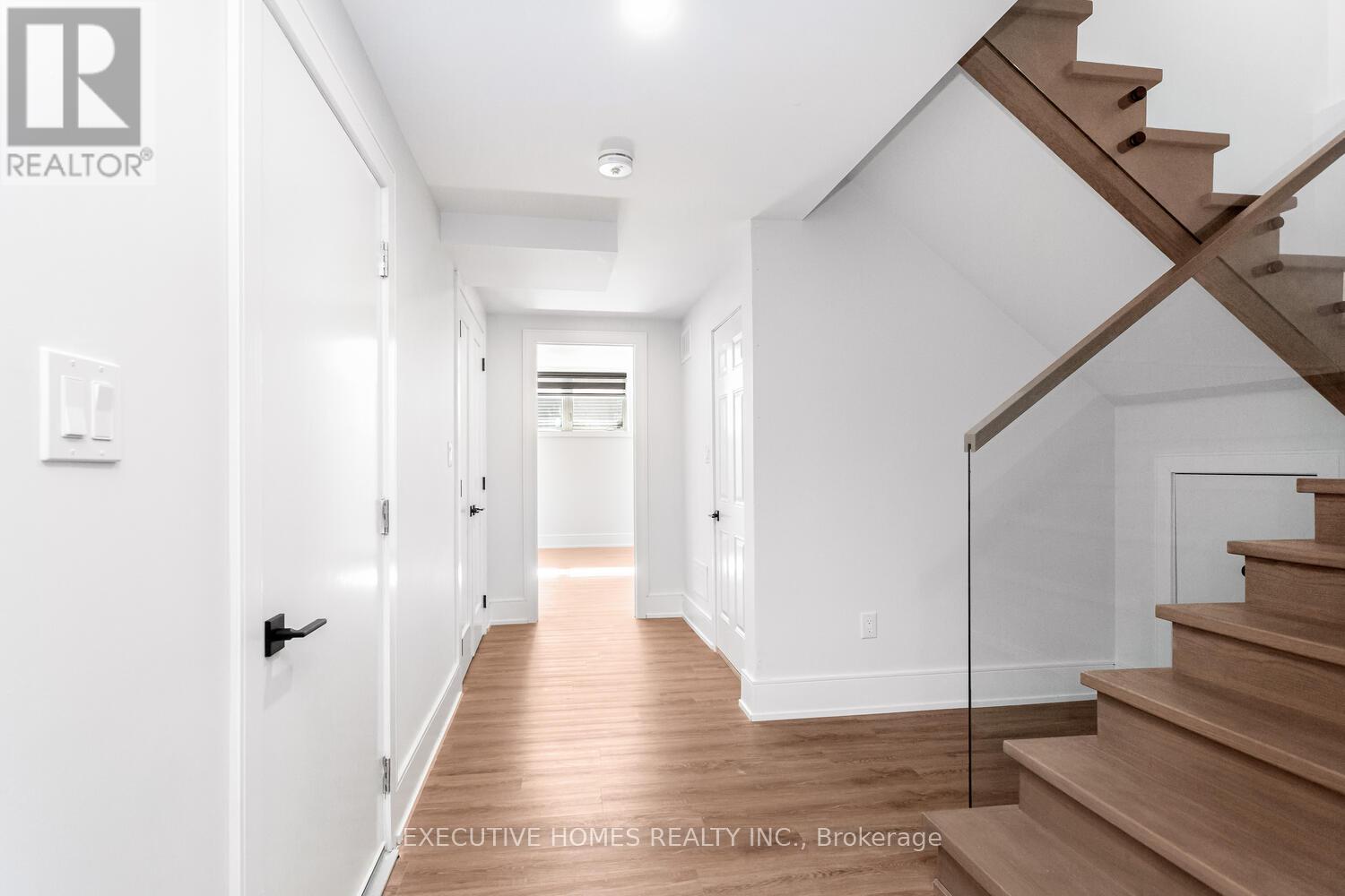 797 First Street, Mississauga, Ontario  L5E 1A3 - Photo 26 - W12311061