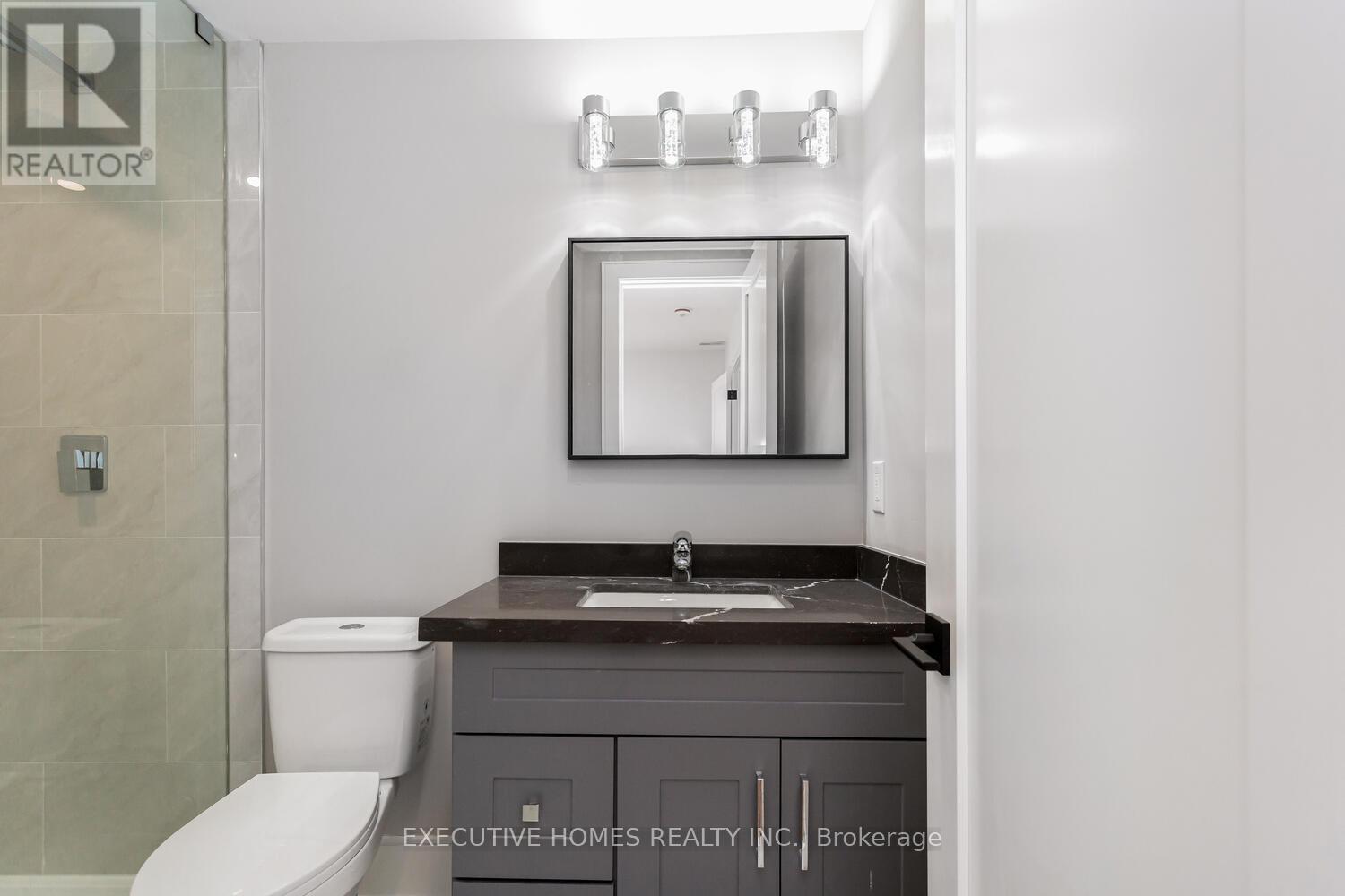 797 First Street, Mississauga, Ontario  L5E 1A3 - Photo 28 - W12311061