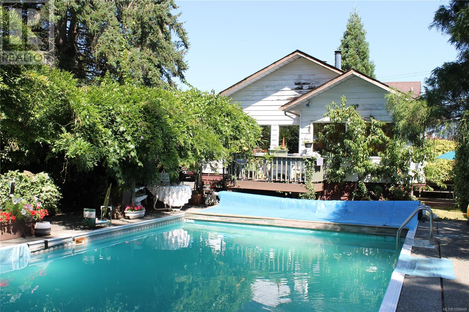 Property at 756 Marchmont Rd image 1