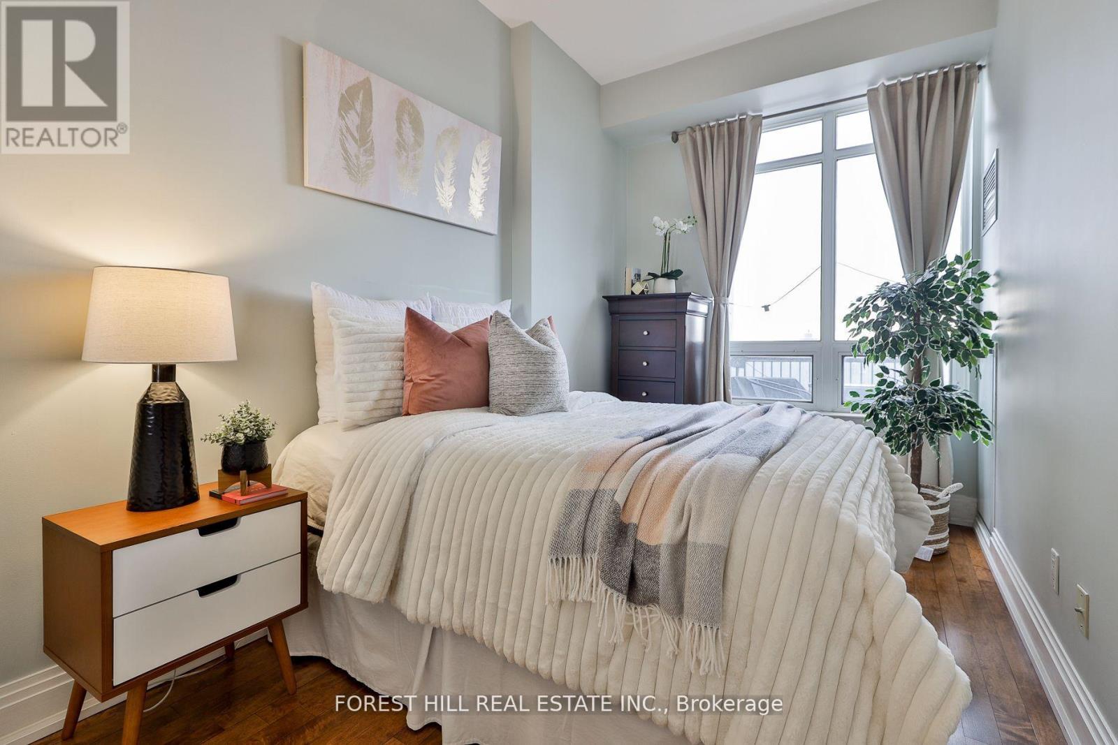 1006 - 99 Avenue Road, Toronto, Ontario  M5R 2G5 - Photo 16 - C12311200