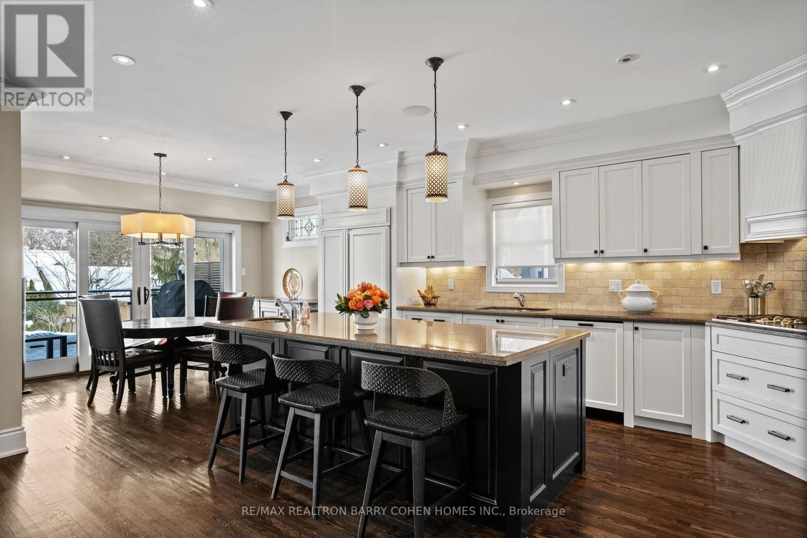 72 Teddington Park Avenue, Toronto, Ontario  M4N 2C6 - Photo 7 - C12311216
