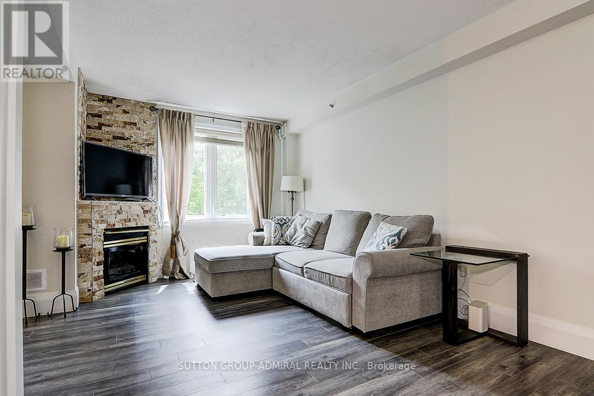 838 - 75 Weldrick Road E, Richmond Hill, Ontario  L4C 0H9 - Photo 6 - N12311178