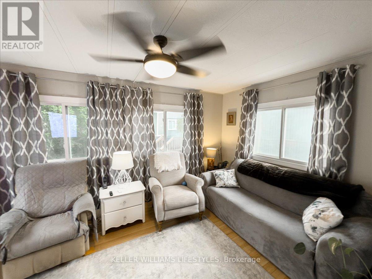 114 Pebble Beach Parkway, South Huron, Ontario  N0M 1T0 - Photo 19 - X12311225