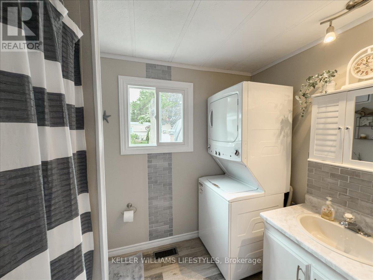 114 Pebble Beach Parkway, South Huron, Ontario  N0M 1T0 - Photo 27 - X12311225
