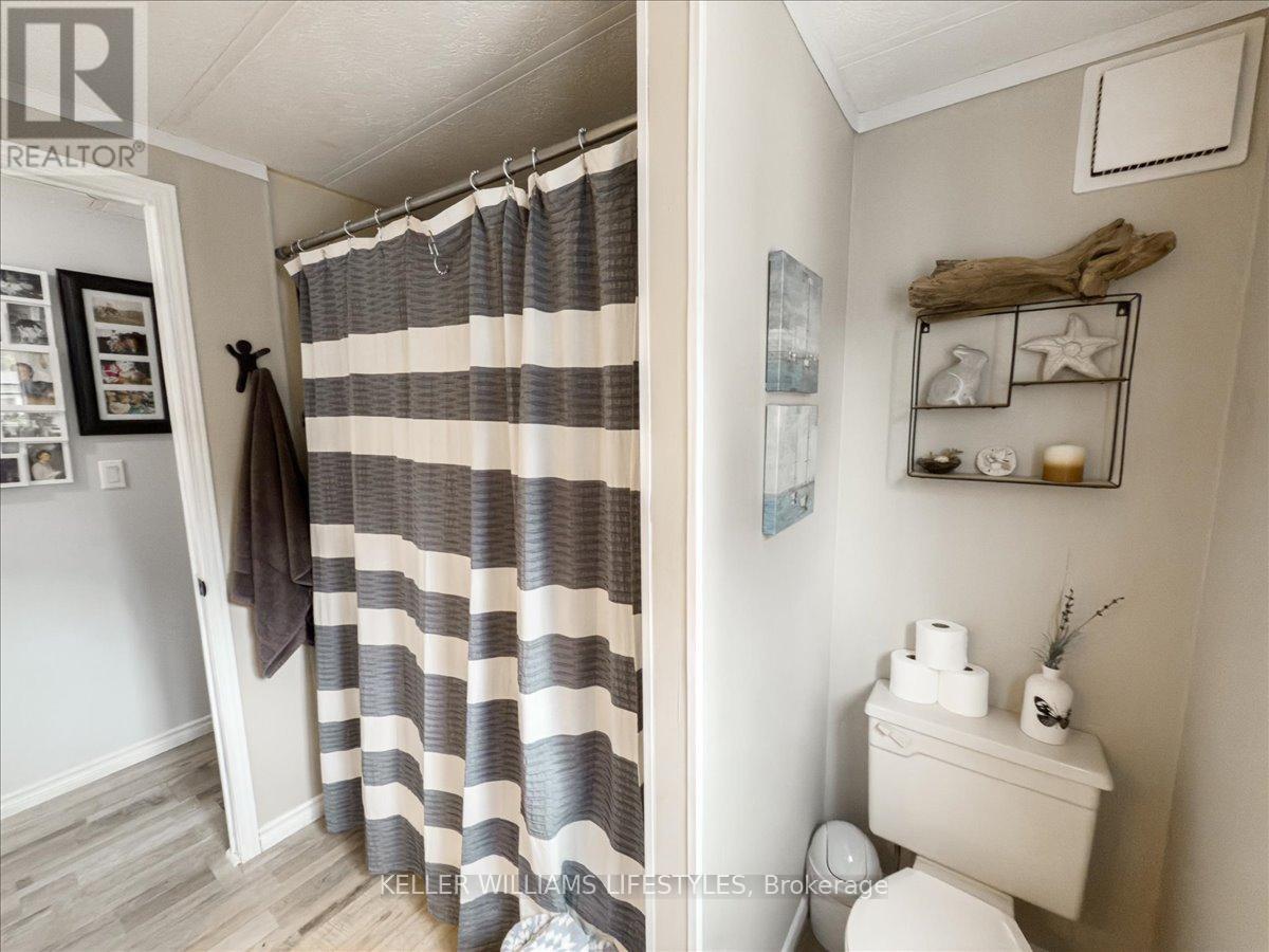 114 Pebble Beach Parkway, South Huron, Ontario  N0M 1T0 - Photo 28 - X12311225