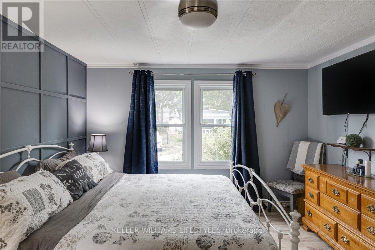 114 Pebble Beach Parkway, South Huron, Ontario  N0M 1T0 - Photo 30 - X12311225