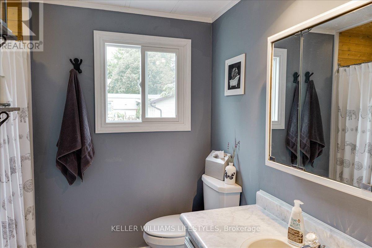 114 Pebble Beach Parkway, South Huron, Ontario  N0M 1T0 - Photo 34 - X12311225