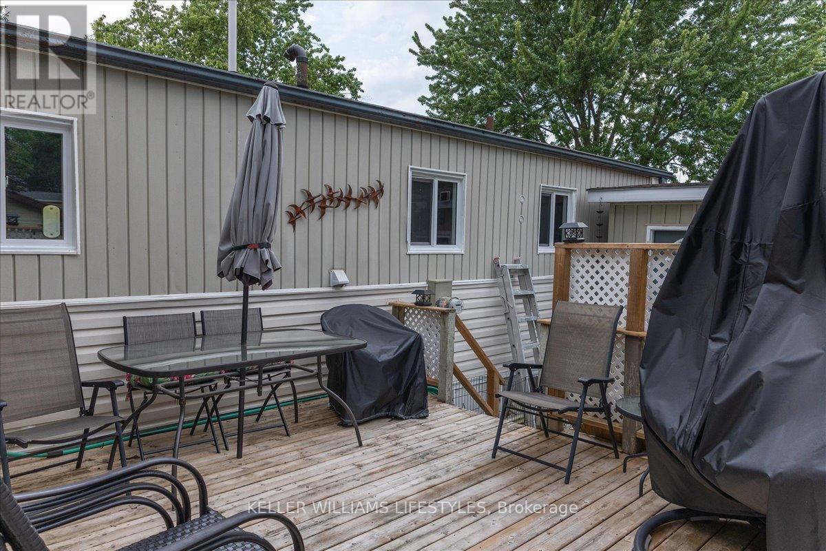 114 Pebble Beach Parkway, South Huron, Ontario  N0M 1T0 - Photo 39 - X12311225
