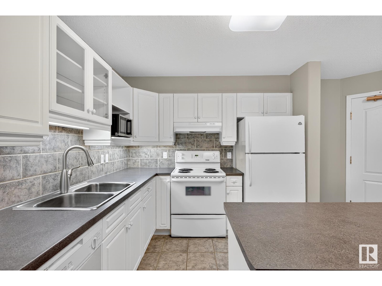 #215 6623 172 St Nw, Edmonton, Alberta  T5T 6J2 - Photo 11 - E4450073
